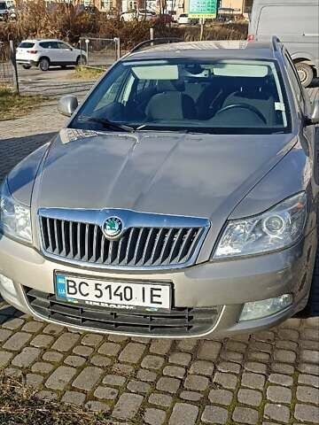 Сірий Шкода Октавія, об'ємом двигуна 1.6 л та пробігом 245 тис. км за 7000 $, фото 1 на Automoto.ua