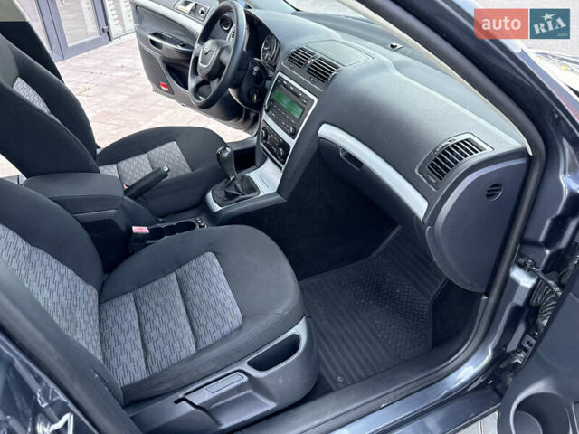 Сірий Шкода Октавія, об'ємом двигуна 1.4 л та пробігом 190 тис. км за 6450 $, фото 24 на Automoto.ua
