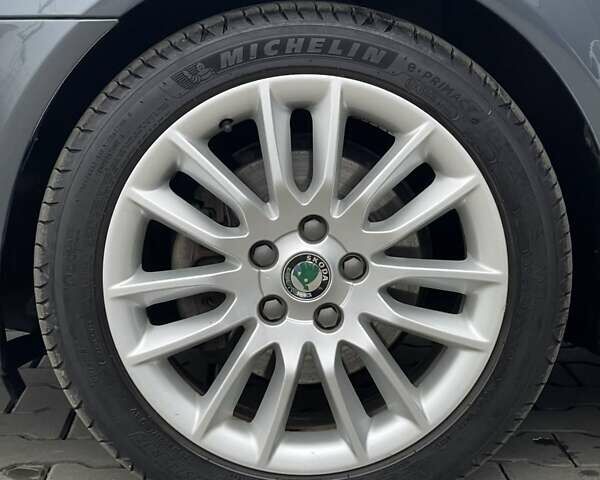 Серый Шкода Октавия, объемом двигателя 1.99 л и пробегом 269 тыс. км за 11499 $, фото 7 на Automoto.ua