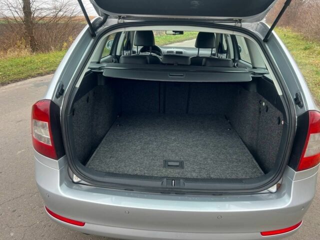 Серый Шкода Октавия, объемом двигателя 2 л и пробегом 255 тыс. км за 10700 $, фото 15 на Automoto.ua