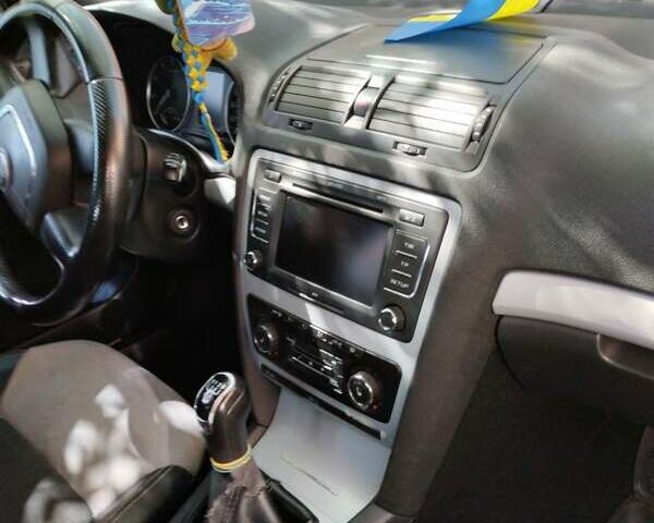 Сірий Шкода Октавія, об'ємом двигуна 1.6 л та пробігом 290 тис. км за 6300 $, фото 2 на Automoto.ua