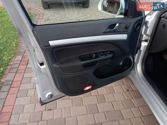 Сірий Шкода Октавія, об'ємом двигуна 1.6 л та пробігом 126 тис. км за 7350 $, фото 23 на Automoto.ua