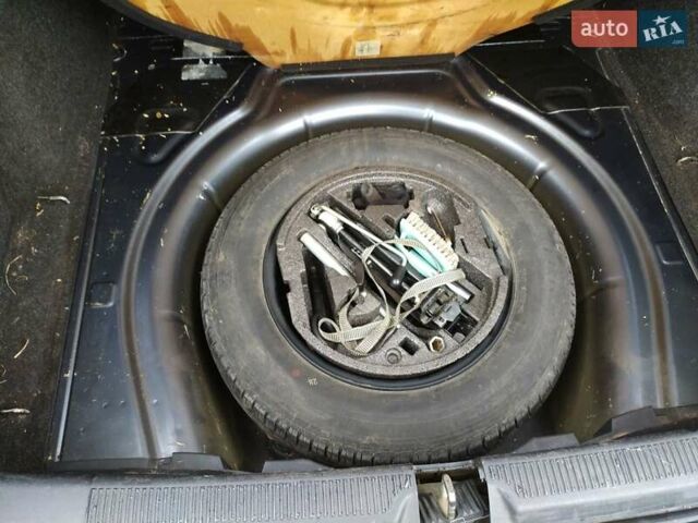 Сірий Шкода Октавія, об'ємом двигуна 1.99 л та пробігом 299 тис. км за 8600 $, фото 7 на Automoto.ua