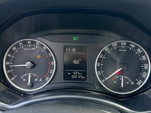 Серый Шкода Октавия, объемом двигателя 1.9 л и пробегом 320 тыс. км за 5100 $, фото 8 на Automoto.ua