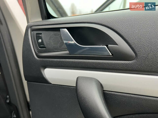 Сірий Шкода Октавія, об'ємом двигуна 1.6 л та пробігом 188 тис. км за 9200 $, фото 87 на Automoto.ua