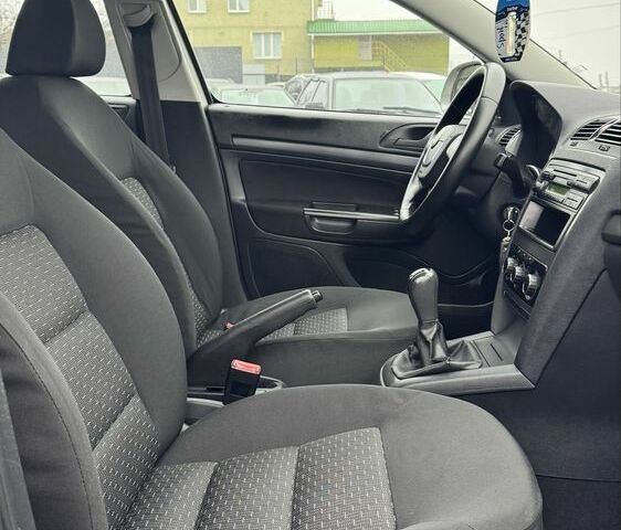 Серый Шкода Октавия, объемом двигателя 1.4 л и пробегом 174 тыс. км за 7500 $, фото 19 на Automoto.ua