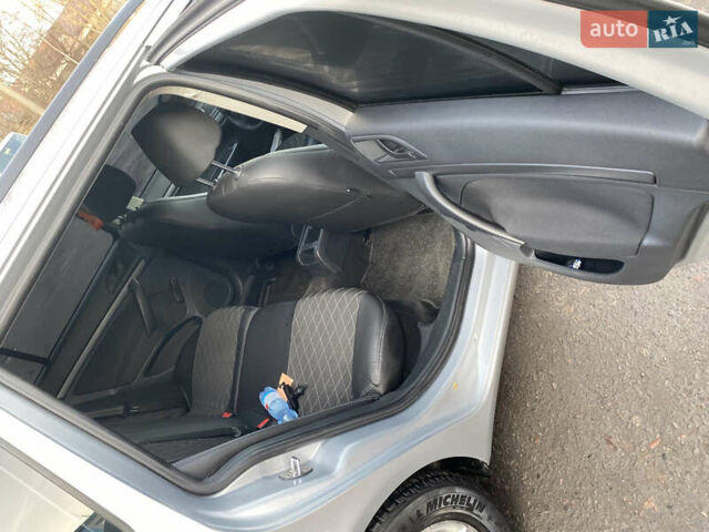 Серый Шкода Октавия, объемом двигателя 1.6 л и пробегом 310 тыс. км за 7300 $, фото 9 на Automoto.ua