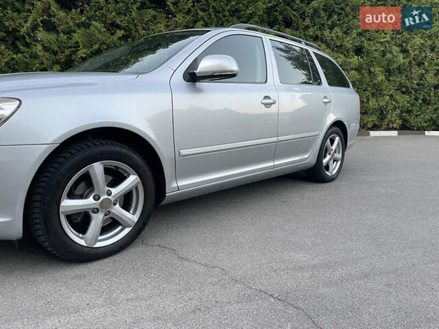 Серый Шкода Октавия, объемом двигателя 1.6 л и пробегом 167 тыс. км за 9500 $, фото 3 на Automoto.ua