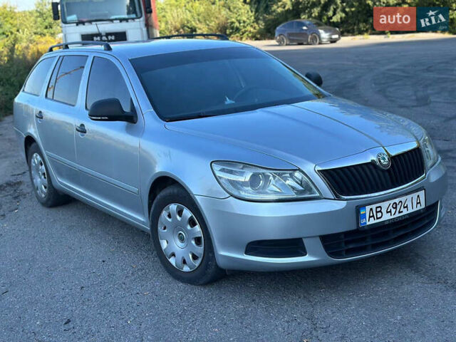 Серый Шкода Октавия, объемом двигателя 1.6 л и пробегом 289 тыс. км за 8150 $, фото 1 на Automoto.ua