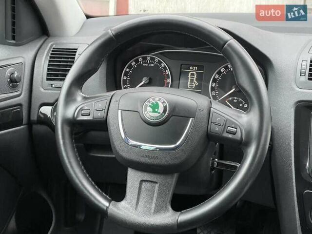 Серый Шкода Октавия, объемом двигателя 1.99 л и пробегом 269 тыс. км за 11499 $, фото 17 на Automoto.ua