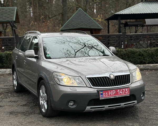 Серый Шкода Октавия, объемом двигателя 1.8 л и пробегом 200 тыс. км за 8300 $, фото 1 на Automoto.ua