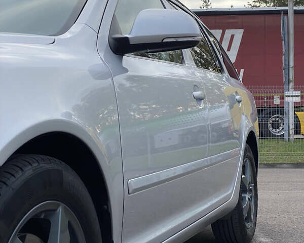 Серый Шкода Октавия, объемом двигателя 2 л и пробегом 273 тыс. км за 8200 $, фото 29 на Automoto.ua