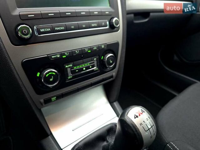 Серый Шкода Октавия, объемом двигателя 1.8 л и пробегом 190 тыс. км за 7200 $, фото 114 на Automoto.ua