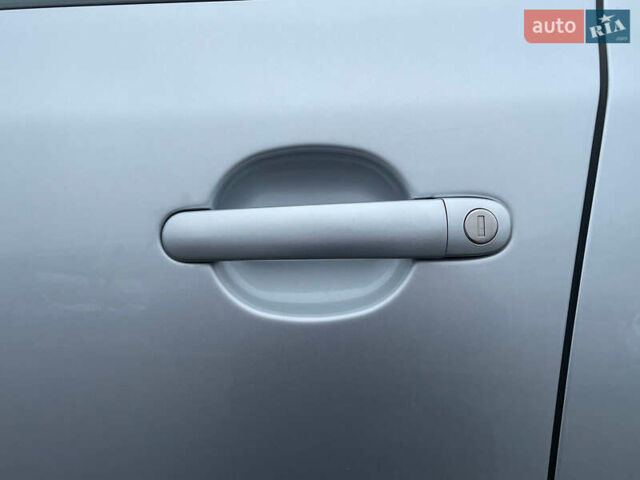 Серый Шкода Октавия, объемом двигателя 1.6 л и пробегом 229 тыс. км за 9499 $, фото 87 на Automoto.ua