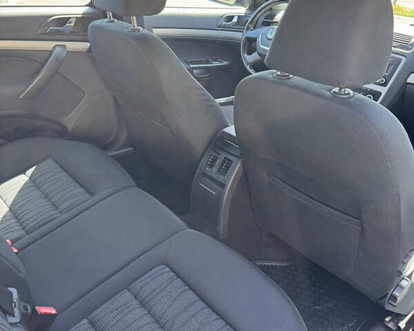 Сірий Шкода Октавія, об'ємом двигуна 1.39 л та пробігом 216 тис. км за 6400 $, фото 17 на Automoto.ua