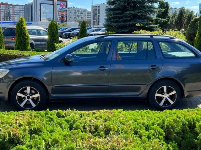 Серый Шкода Октавия, объемом двигателя 1.6 л и пробегом 330 тыс. км за 7490 $, фото 3 на Automoto.ua