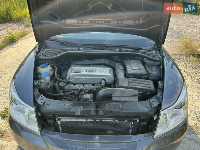 Серый Шкода Октавия, объемом двигателя 1.8 л и пробегом 221 тыс. км за 6900 $, фото 95 на Automoto.ua