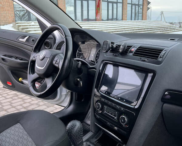 Серый Шкода Октавия, объемом двигателя 1.6 л и пробегом 335 тыс. км за 6450 $, фото 17 на Automoto.ua