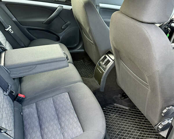 Серый Шкода Октавия, объемом двигателя 1.6 л и пробегом 210 тыс. км за 8999 $, фото 27 на Automoto.ua