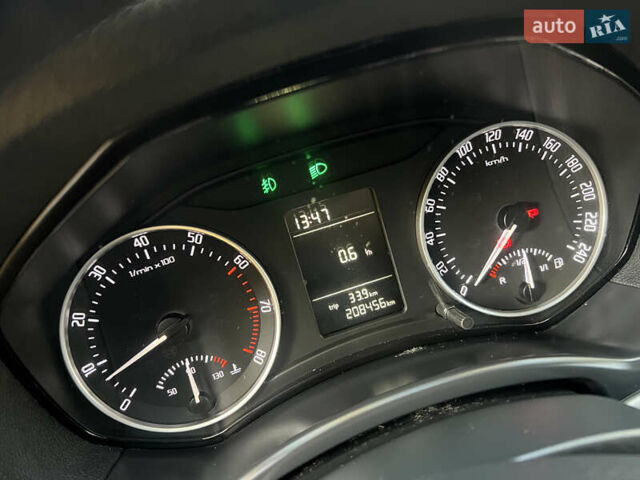 Шкода Октавия 2010 в Ровно на Automoto.ua Серый Шкода Октавия, объемом двигателя 1.4 л и пробегом 208 тыс. км за 6450 $, фото 29 на Automoto.ua