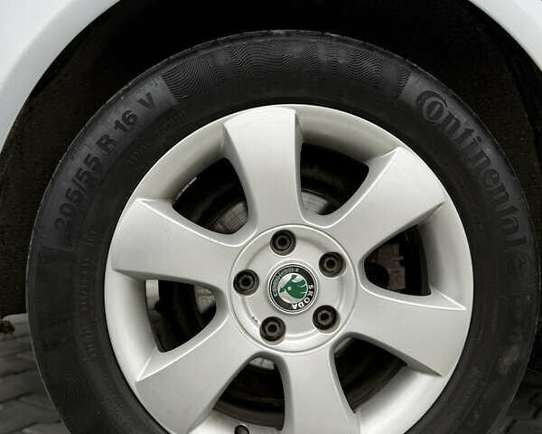 Серый Шкода Октавия, объемом двигателя 1.6 л и пробегом 183 тыс. км за 7400 $, фото 19 на Automoto.ua