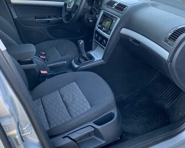 Сірий Шкода Октавія, об'ємом двигуна 1.6 л та пробігом 181 тис. км за 8799 $, фото 39 на Automoto.ua