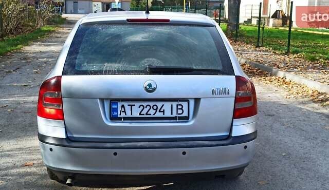 Шкода Октавія 2010 у Богородчанах на Automoto.ua Сірий Шкода Октавія, об'ємом двигуна 1.6 л та пробігом 354 тис. км за 4400 $, фото 7 на Automoto.ua