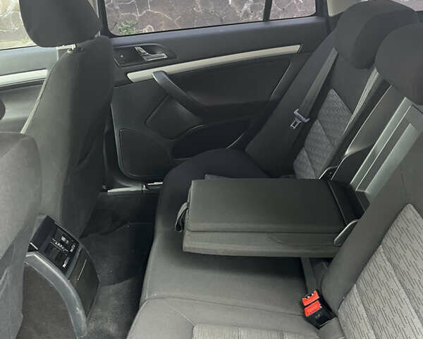 Сірий Шкода Октавія, об'ємом двигуна 1.4 л та пробігом 217 тис. км за 6000 $, фото 17 на Automoto.ua