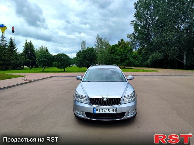 Серый Шкода Октавия, объемом двигателя 1.6 л и пробегом 200 тыс. км за 8350 $, фото 1 на Automoto.ua