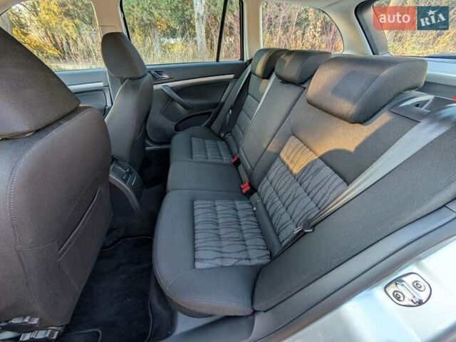 Сірий Шкода Октавія, об'ємом двигуна 1.8 л та пробігом 105 тис. км за 7850 $, фото 32 на Automoto.ua