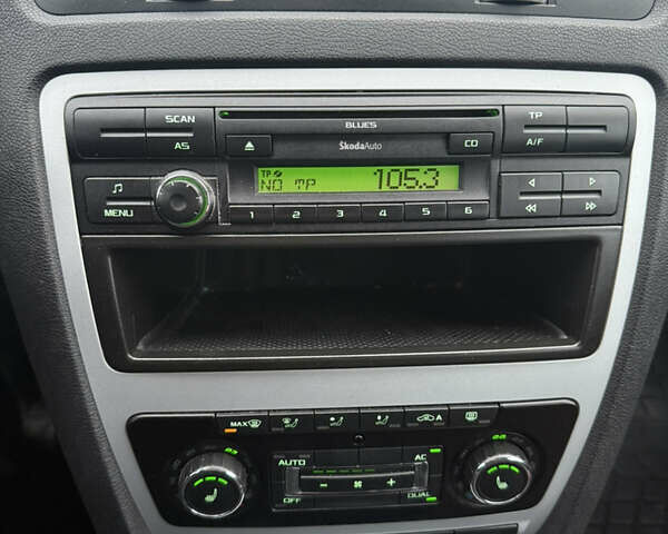 Сірий Шкода Октавія, об'ємом двигуна 1.6 л та пробігом 183 тис. км за 7500 $, фото 43 на Automoto.ua