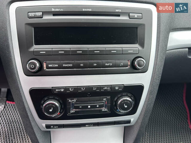Серый Шкода Октавия, объемом двигателя 1.2 л и пробегом 209 тыс. км за 6777 $, фото 31 на Automoto.ua