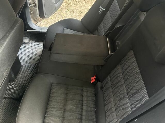 Серый Шкода Октавия, объемом двигателя 1.8 л и пробегом 221 тыс. км за 7500 $, фото 10 на Automoto.ua