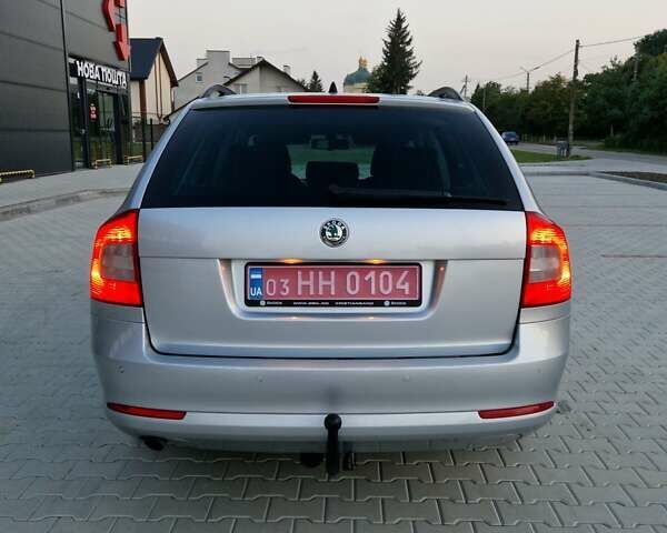 Серый Шкода Октавия, объемом двигателя 1.6 л и пробегом 229 тыс. км за 8300 $, фото 29 на Automoto.ua