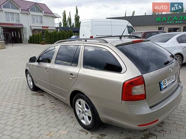 Серый Шкода Октавия, объемом двигателя 1.6 л и пробегом 312 тыс. км за 7900 $, фото 2 на Automoto.ua