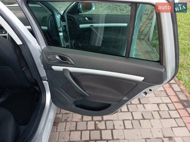 Сірий Шкода Октавія, об'ємом двигуна 1.6 л та пробігом 126 тис. км за 7350 $, фото 19 на Automoto.ua