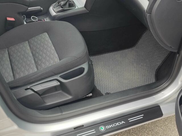 Сірий Шкода Октавія, об'ємом двигуна 1.8 л та пробігом 298 тис. км за 6500 $, фото 13 на Automoto.ua