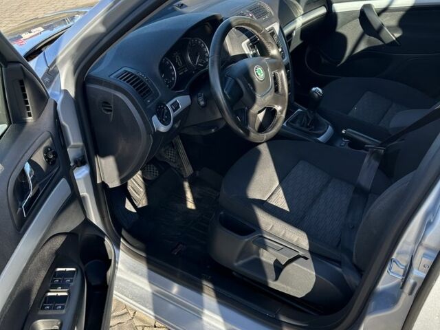 Серый Шкода Октавия, объемом двигателя 1.6 л и пробегом 280 тыс. км за 6600 $, фото 11 на Automoto.ua