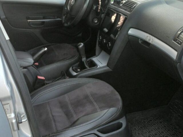 Серый Шкода Октавия, объемом двигателя 1 л и пробегом 300 тыс. км за 6999 $, фото 5 на Automoto.ua