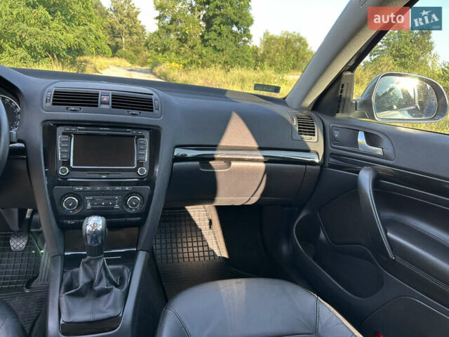 Серый Шкода Октавия, объемом двигателя 1.8 л и пробегом 221 тыс. км за 6900 $, фото 58 на Automoto.ua