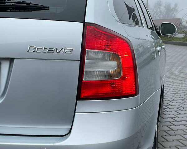 Сірий Шкода Октавія, об'ємом двигуна 1.6 л та пробігом 229 тис. км за 8999 $, фото 134 на Automoto.ua