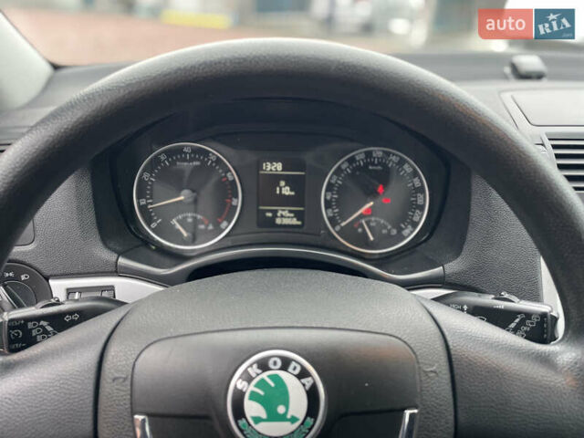 Сірий Шкода Октавія, об'ємом двигуна 1.8 л та пробігом 183 тис. км за 7200 $, фото 14 на Automoto.ua