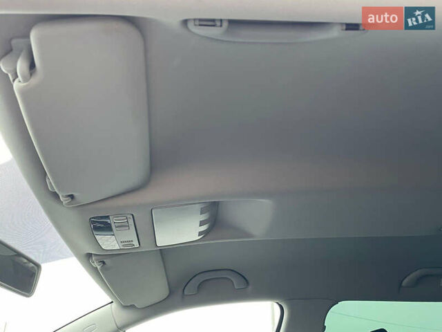 Сірий Шкода Октавія, об'ємом двигуна 1.6 л та пробігом 229 тис. км за 8999 $, фото 151 на Automoto.ua