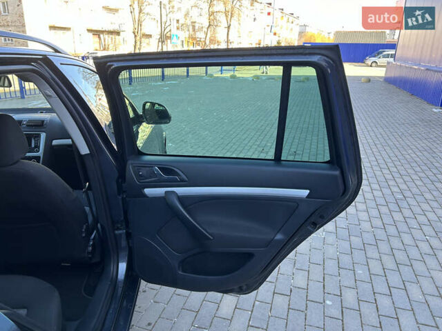 Сірий Шкода Октавія, об'ємом двигуна 1.2 л та пробігом 209 тис. км за 6200 $, фото 22 на Automoto.ua