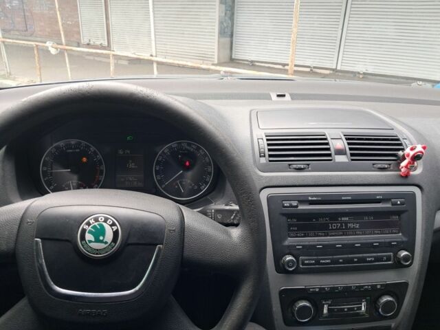 Сірий Шкода Октавія, об'ємом двигуна 1.9 л та пробігом 343 тис. км за 4261 $, фото 7 на Automoto.ua