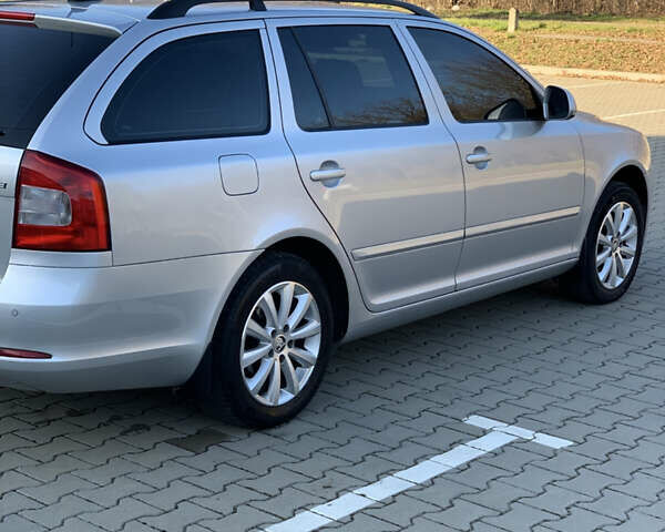 Сірий Шкода Октавія, об'ємом двигуна 1.6 л та пробігом 181 тис. км за 8799 $, фото 96 на Automoto.ua