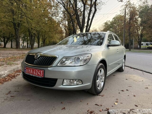 Серый Шкода Октавия, объемом двигателя 1.4 л и пробегом 202 тыс. км за 7500 $, фото 1 на Automoto.ua