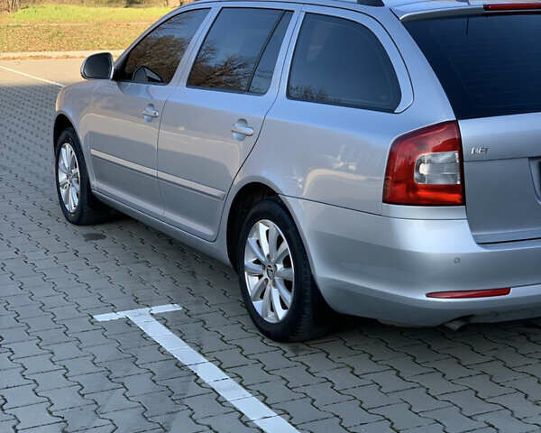 Сірий Шкода Октавія, об'ємом двигуна 1.6 л та пробігом 181 тис. км за 8799 $, фото 8 на Automoto.ua
