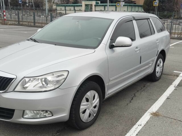 Сірий Шкода Октавія, об'ємом двигуна 1.8 л та пробігом 298 тис. км за 6500 $, фото 2 на Automoto.ua