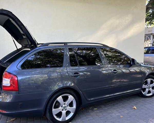 Серый Шкода Октавия, объемом двигателя 1.8 л и пробегом 143 тыс. км за 7800 $, фото 2 на Automoto.ua